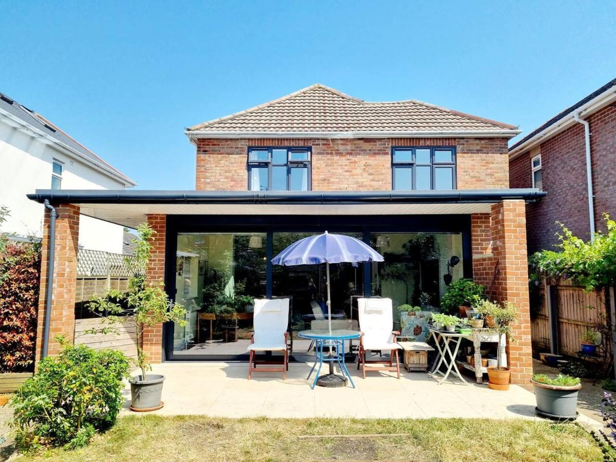 Ferienhaus Cosy Family Haven: Spacious 3-bedroom Retreat In Christchurch