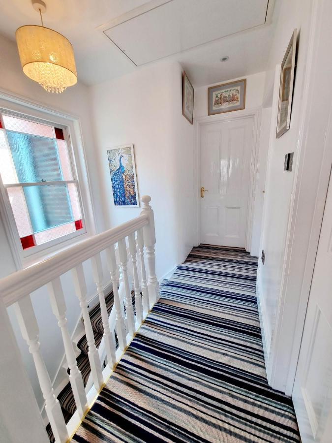 Ferienhaus Cosy Family Haven: Spacious 3-bedroom Retreat In Christchurch Bournemouth